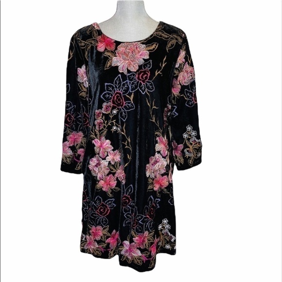 BEIGE by eci Black Velvet Embroidered Dress 14 - Picture 1 of 9